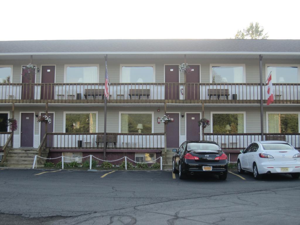 Legacy Inn & Suites Of 레이크 헤오르헤 외부 사진